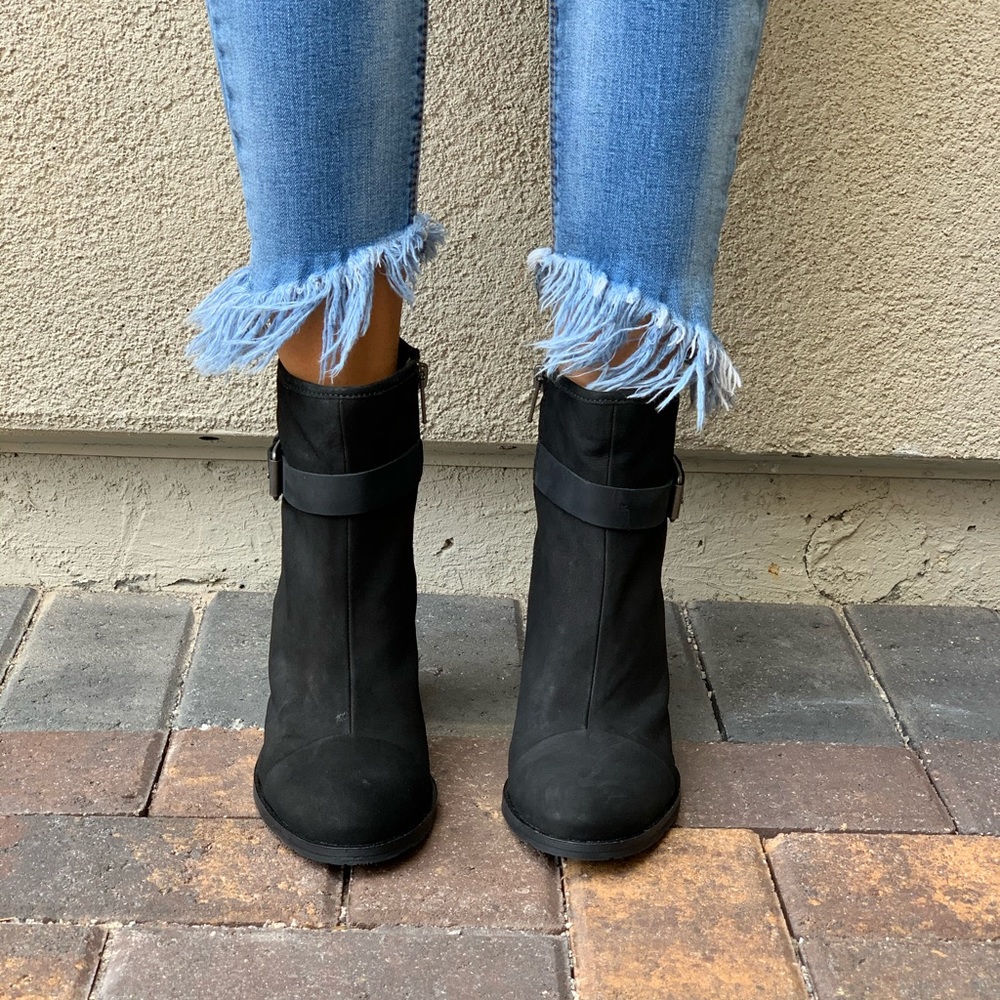 Black Distressed Leather High Heel Ankle Boots - Picture 7 of 8
